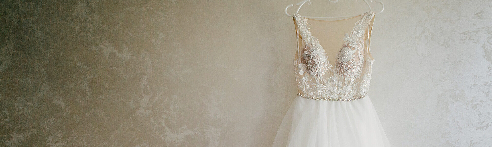 Professional Steaming Sunshine Coast Alterations by Luda. If you're looking for clothing alterations on the Sunshine Coast - contact us! Wedding, Formal and Suit Alterations and Custom made dresses